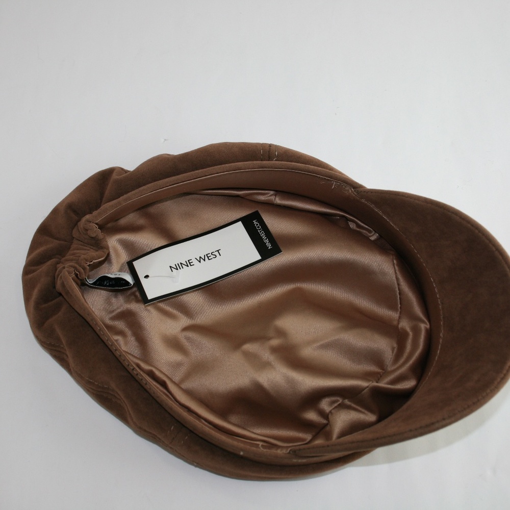 Nine West Faux-Suede Flat Newsboy Cap in Taupe💝 - Picture 6 of 6